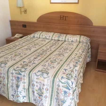 Tritone Otel 3*