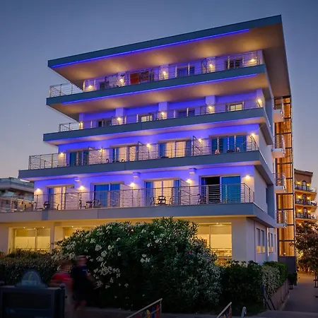 Tritone Otel 3*